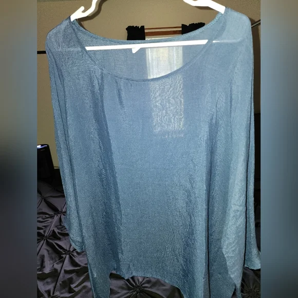 XXL blue batwing peasant top NWOT - Picture 2 of 4